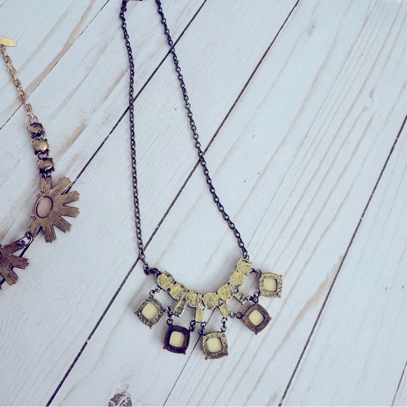 Necklaces - Picture 6 of 6